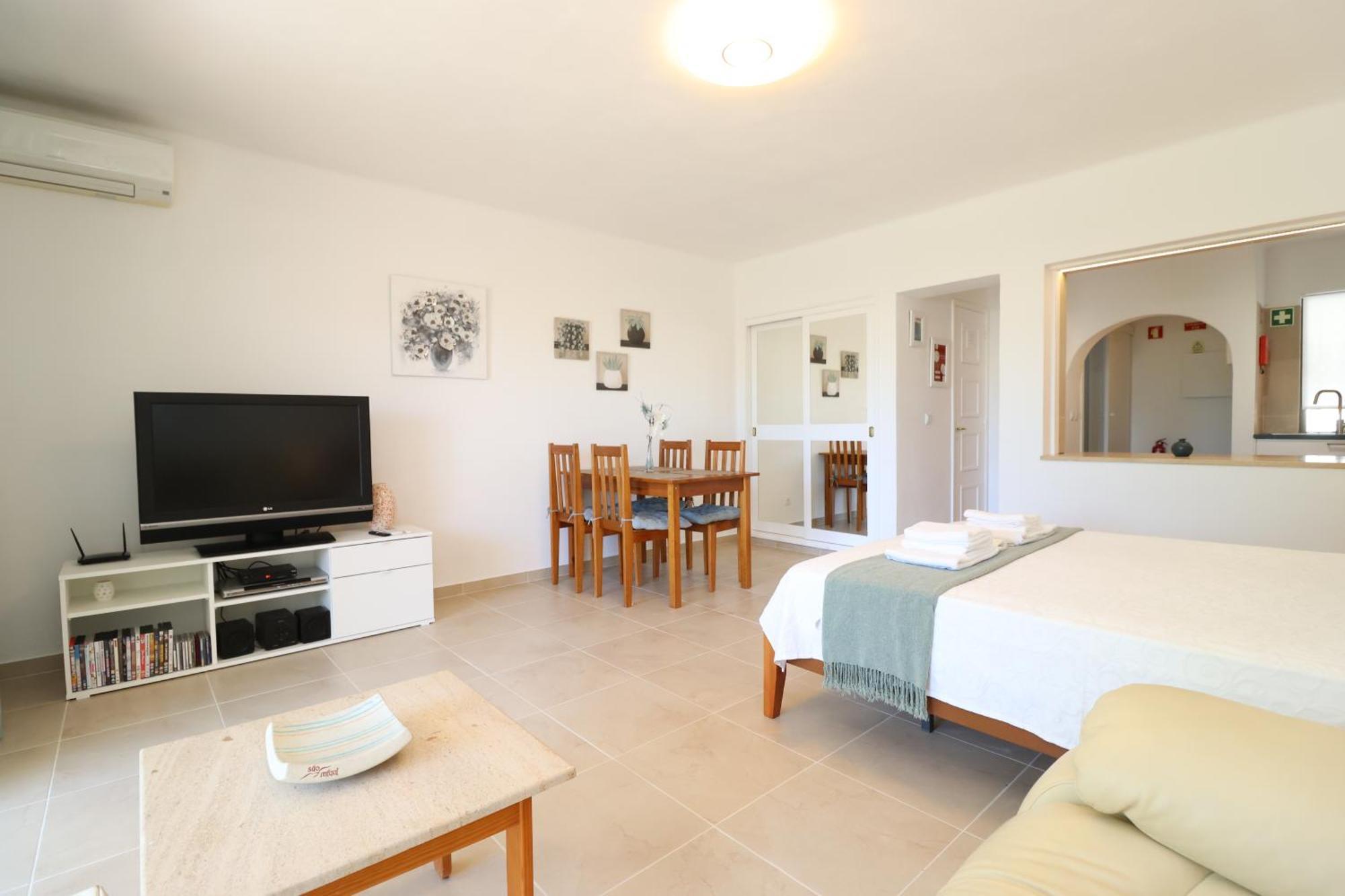 Camelia 52 Beach Studio Apartment - Sao Rafael, Albufeira Exterior photo